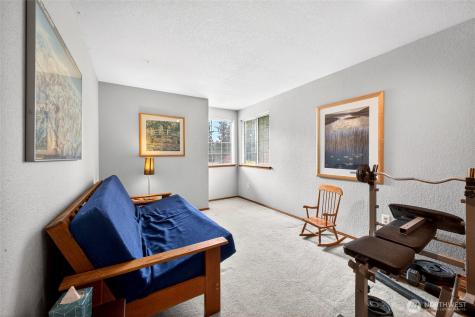 1610 28th Place SE Puyallup WA 98374