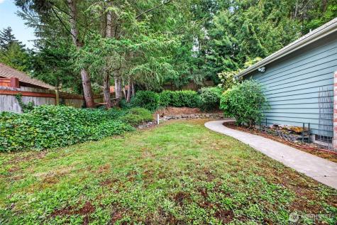 1610 28th Place SE Puyallup WA 98374