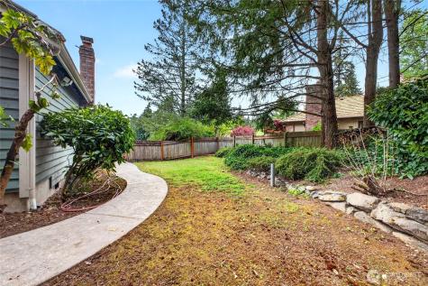 1610 28th Place SE Puyallup WA 98374