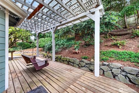 1610 28th Place SE Puyallup WA 98374