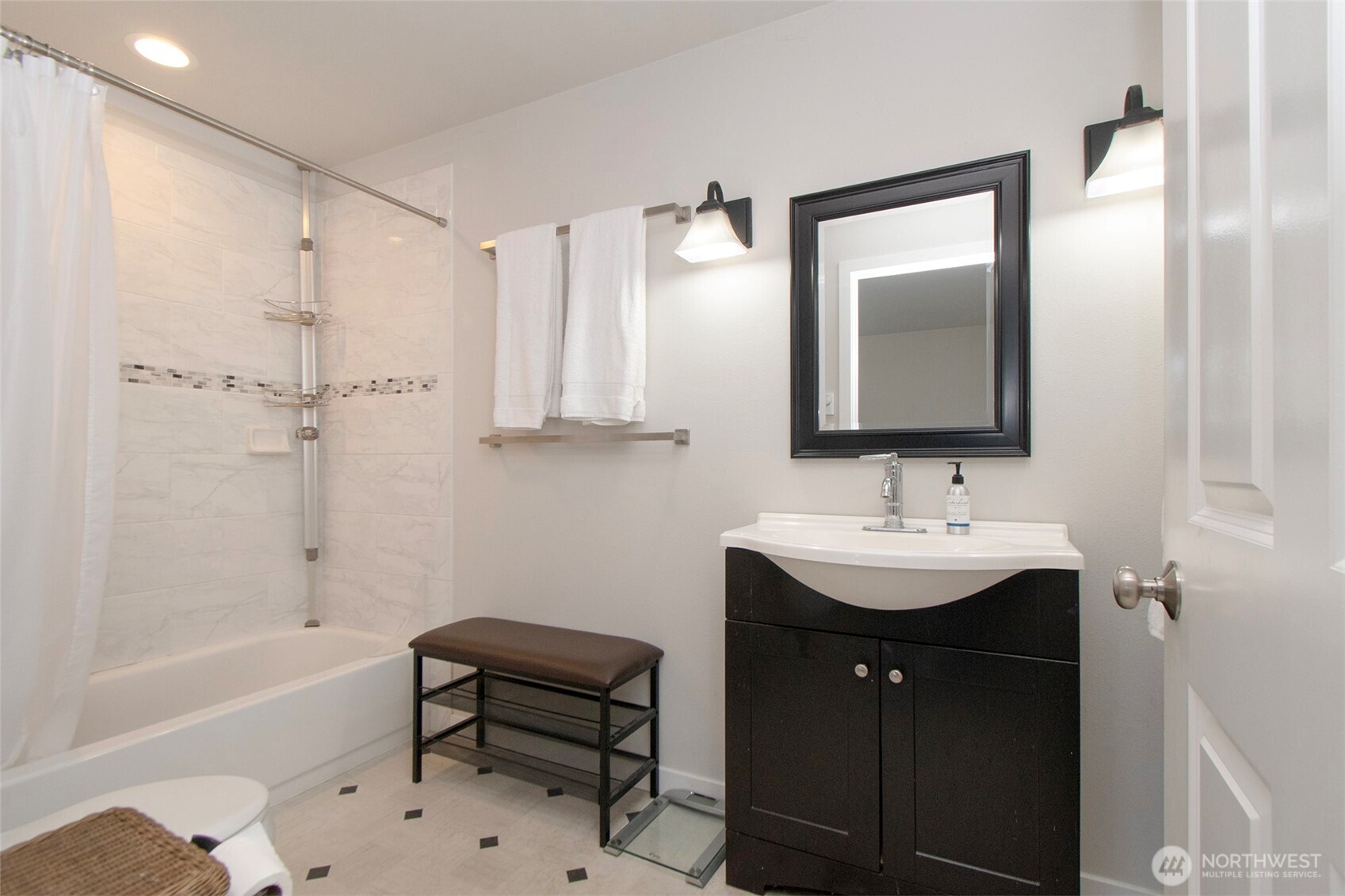 190 Golden Sands Boulevard Sequim WA 98382