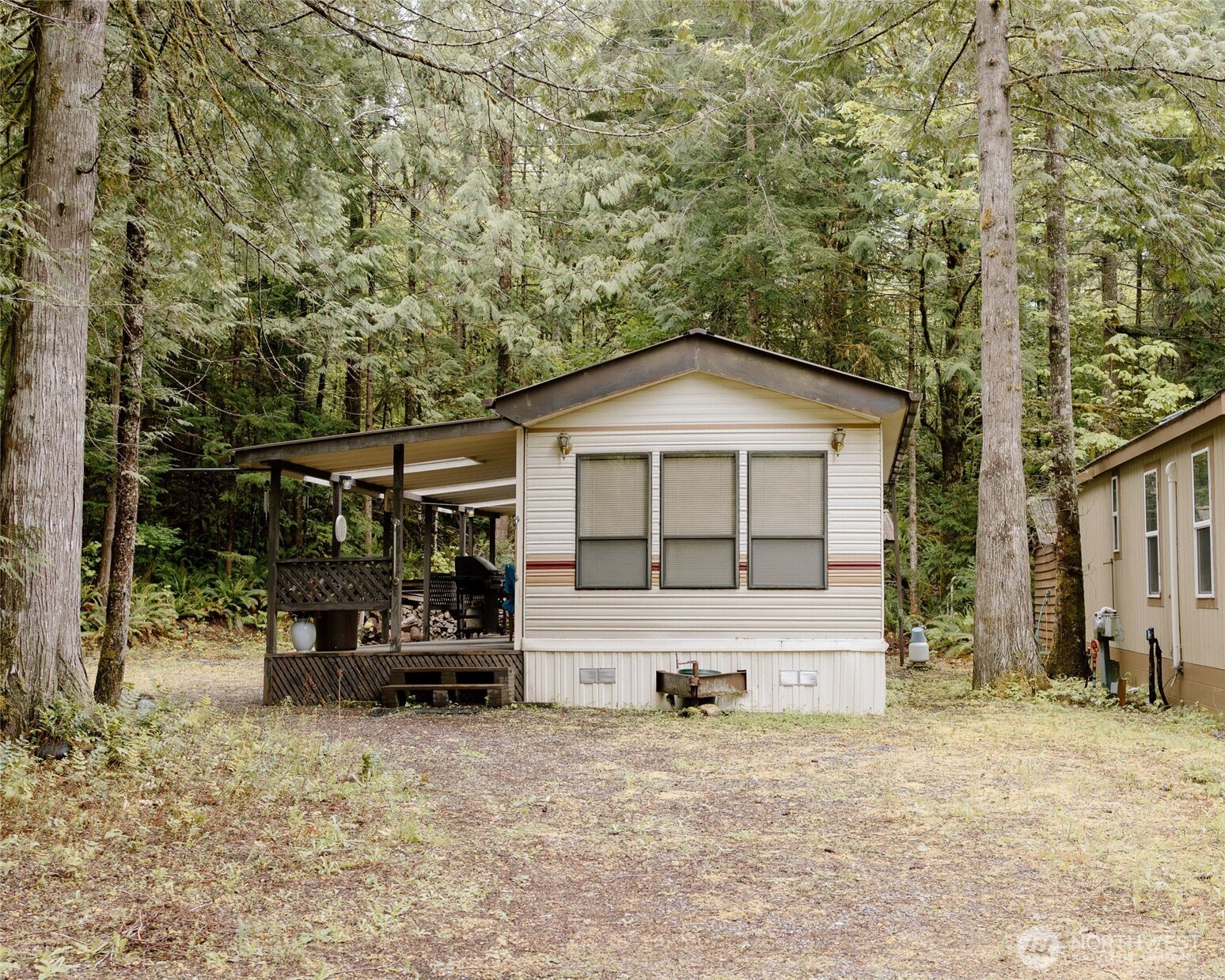 97 Goldrush Road Deming WA 98244