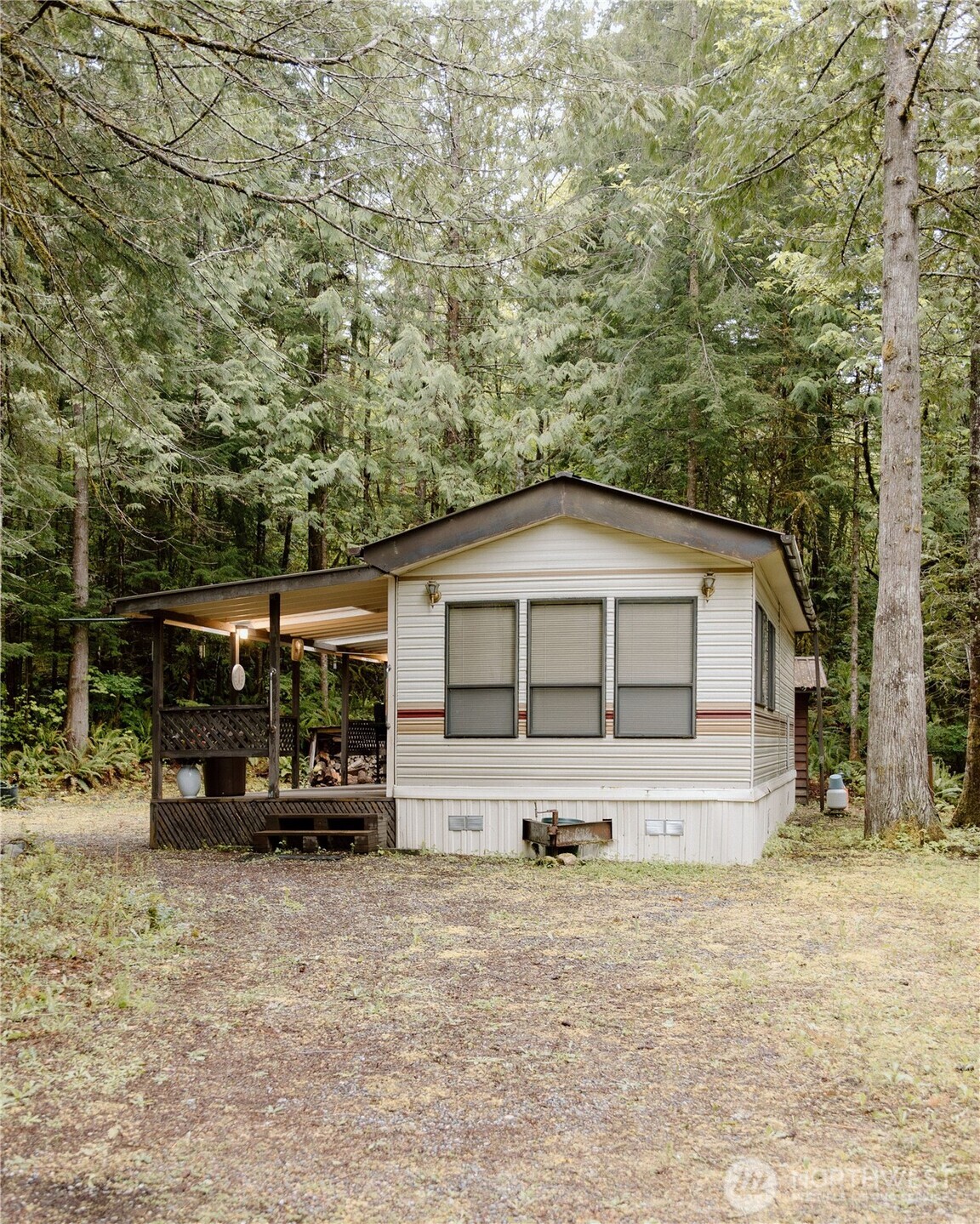 97 Goldrush Road Deming WA 98244