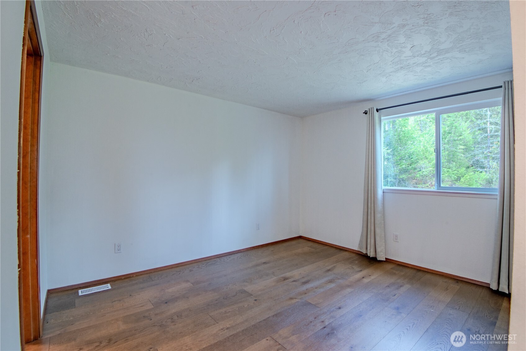 491 N Suncrest Drive Hoodsport WA 98548