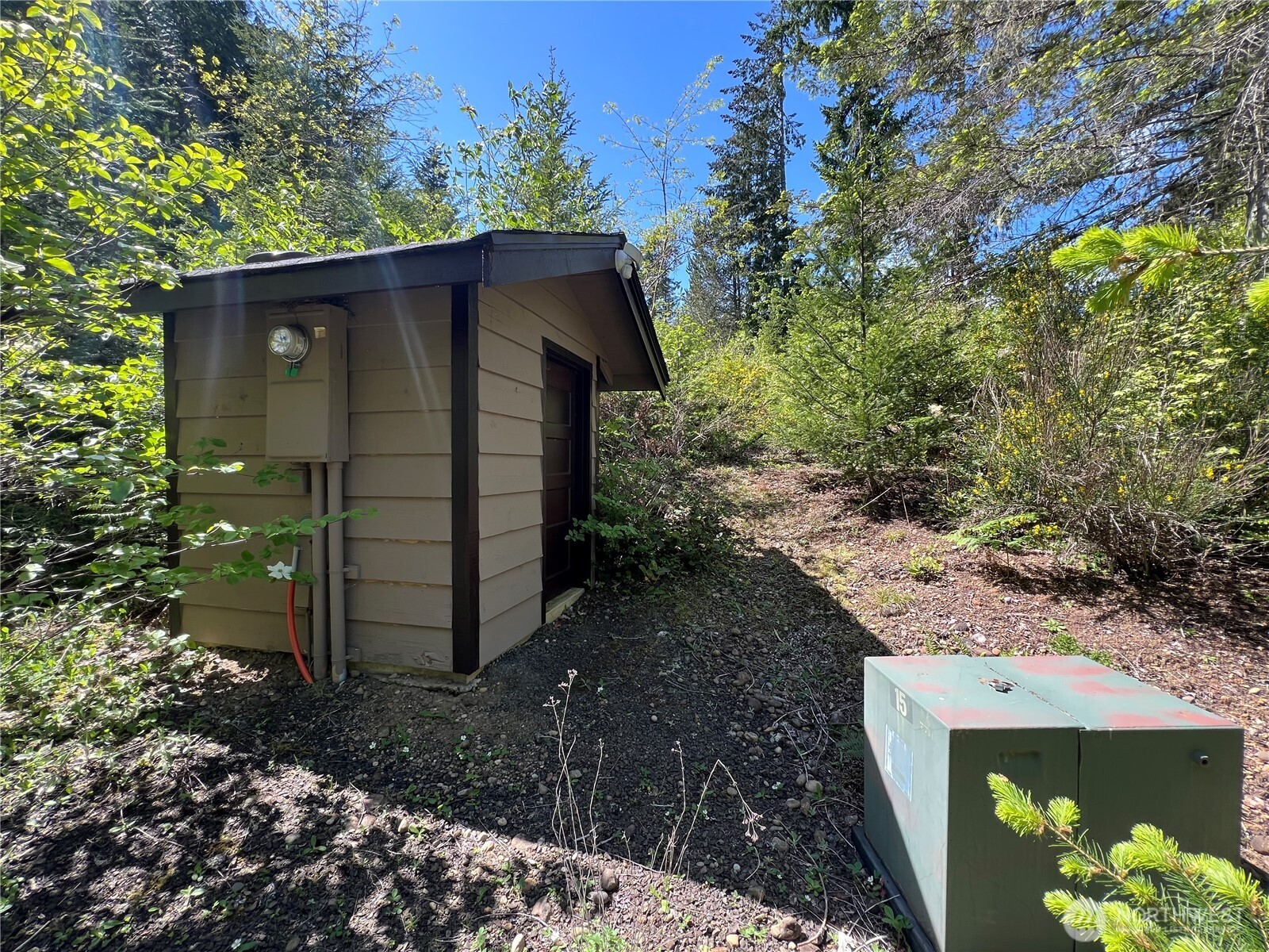 491 N Suncrest Drive Hoodsport WA 98548