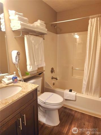 1 Beach 593-l Manson WA 98831