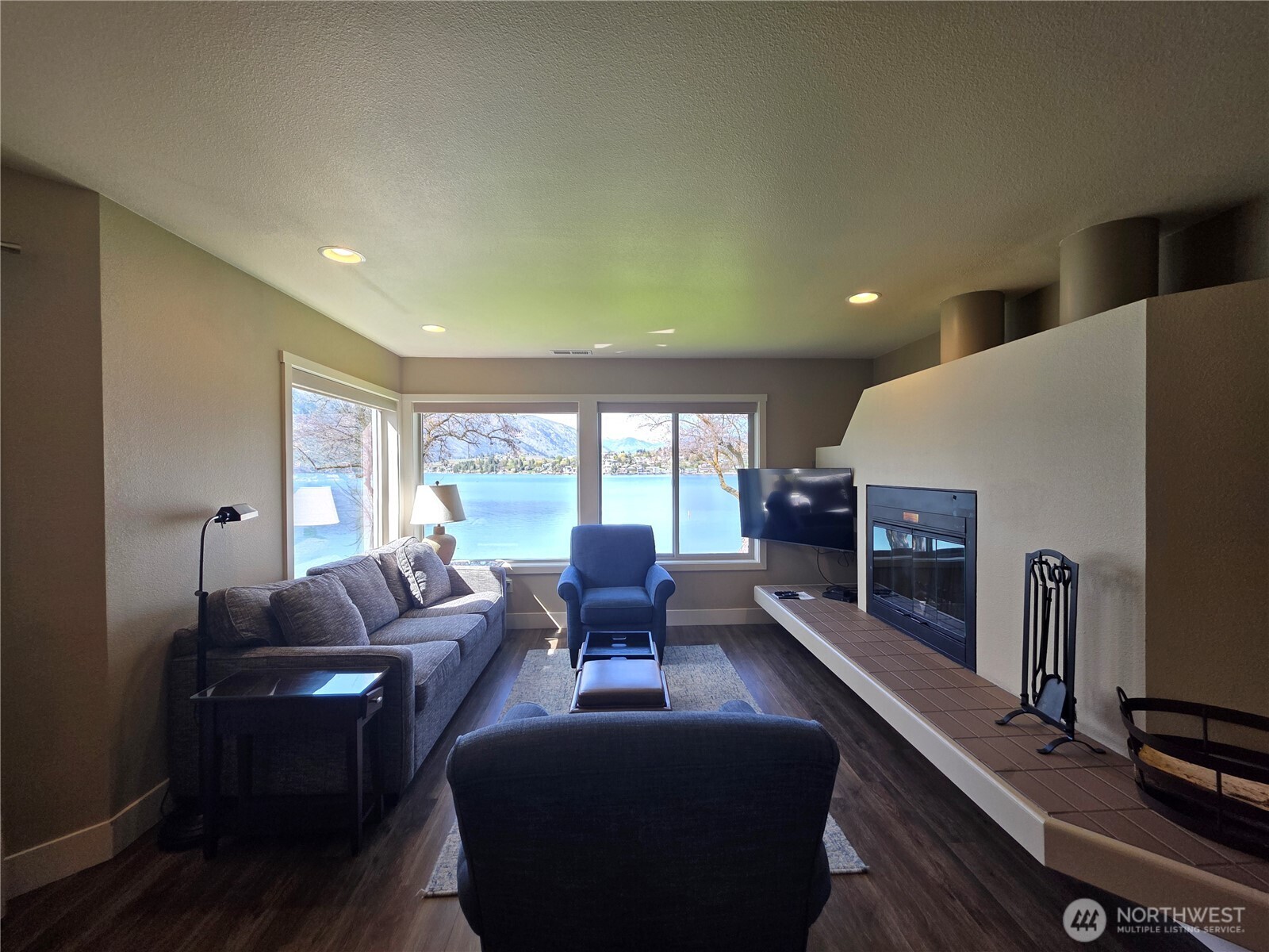 1 Beach 593-l Manson WA 98831