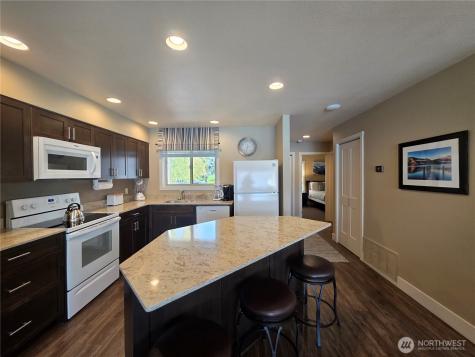 1 Beach 593-l Manson WA 98831