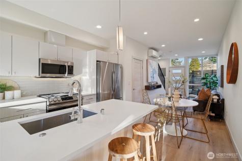 7207 12th Avenue NE Seattle WA 98115