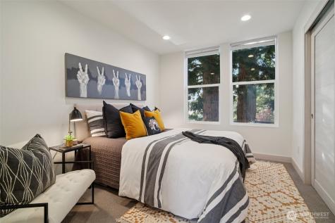 7207 12th Avenue NE Seattle WA 98115