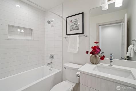 7207 12th Avenue NE Seattle WA 98115