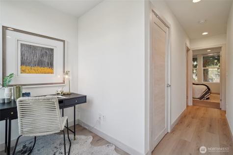 7207 12th Avenue NE Seattle WA 98115