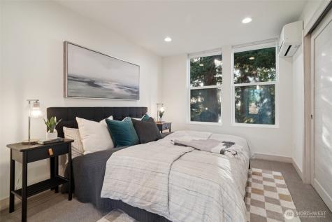7207 12th Avenue NE Seattle WA 98115