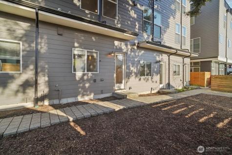 7207 12th Avenue NE Seattle WA 98115