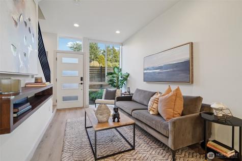 7207 12th Avenue NE Seattle WA 98115