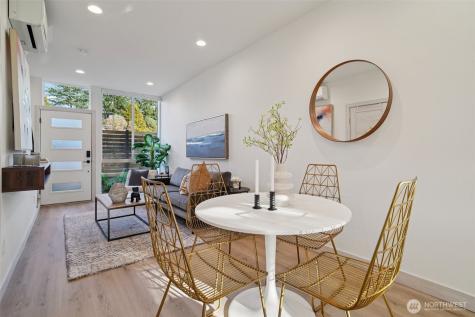 7207 12th Avenue NE Seattle WA 98115