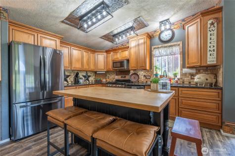 254 Macomber Road Chehalis WA 98532