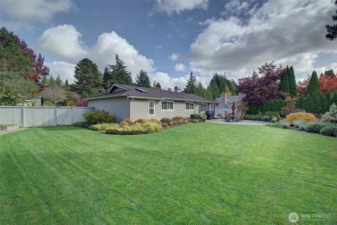 8711 NE 11th Street Medina WA 98039