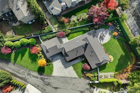 8711 NE 11th Street Medina WA 98039