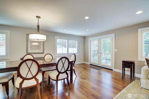 8711 NE 11th Street Medina WA 98039