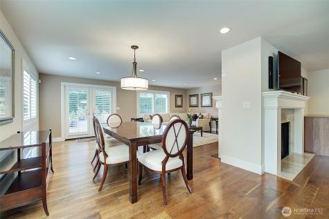 8711 NE 11th Street Medina WA 98039