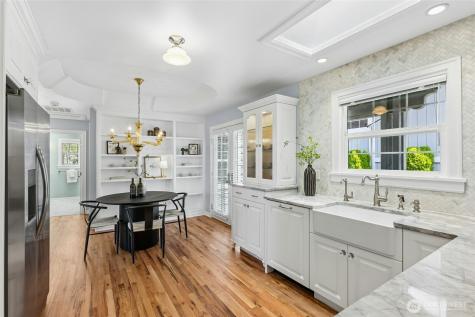 13606 Woodinville Redmond Road NE Redmond WA 98052