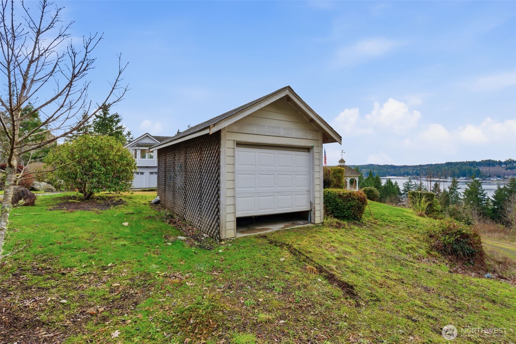 457 E Victor Road Belfair WA 98528
