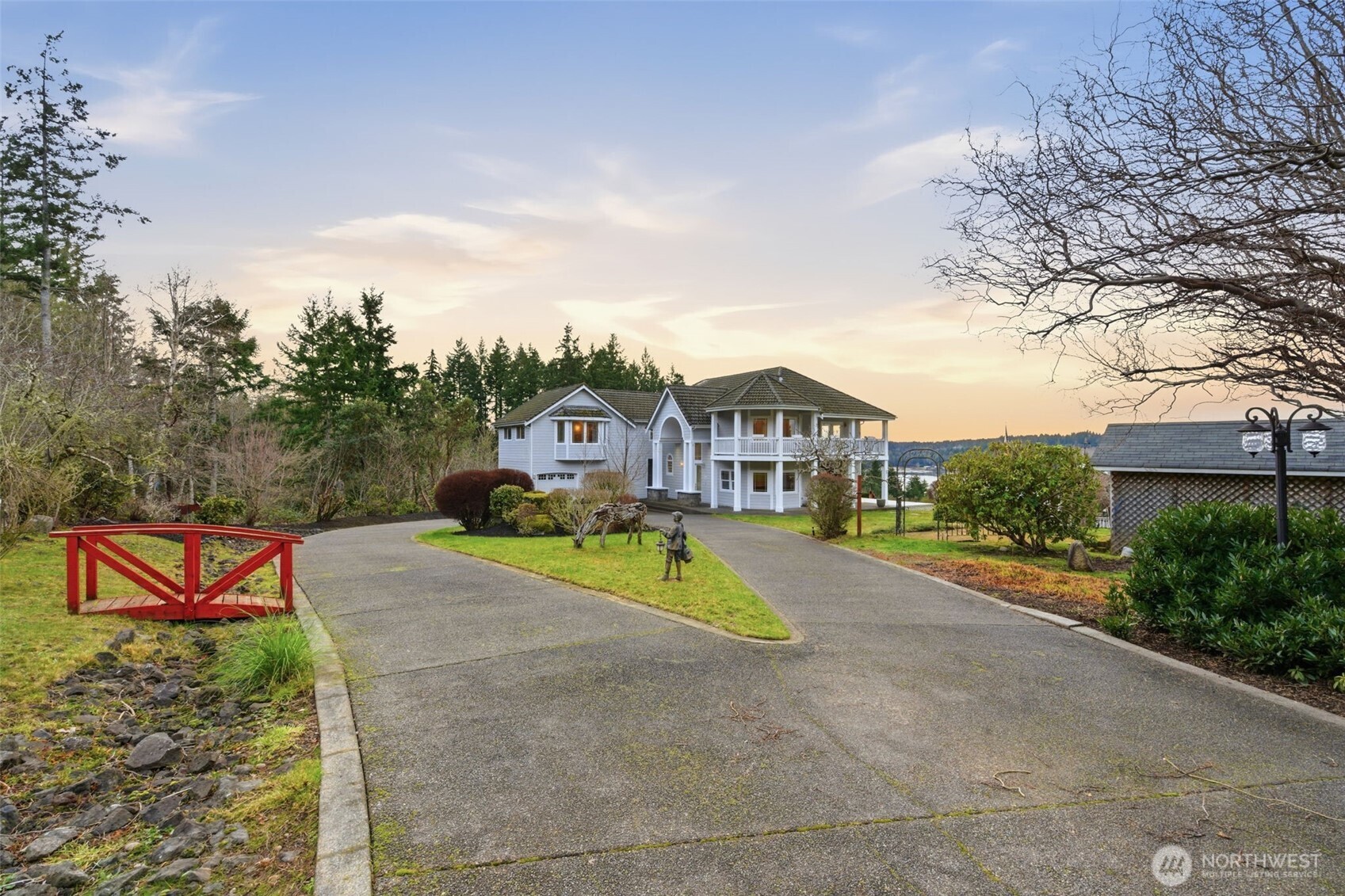 457 E Victor Road Belfair WA 98528
