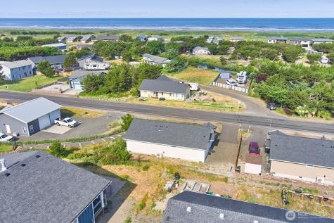 31810 I Street Ocean Park WA 98640