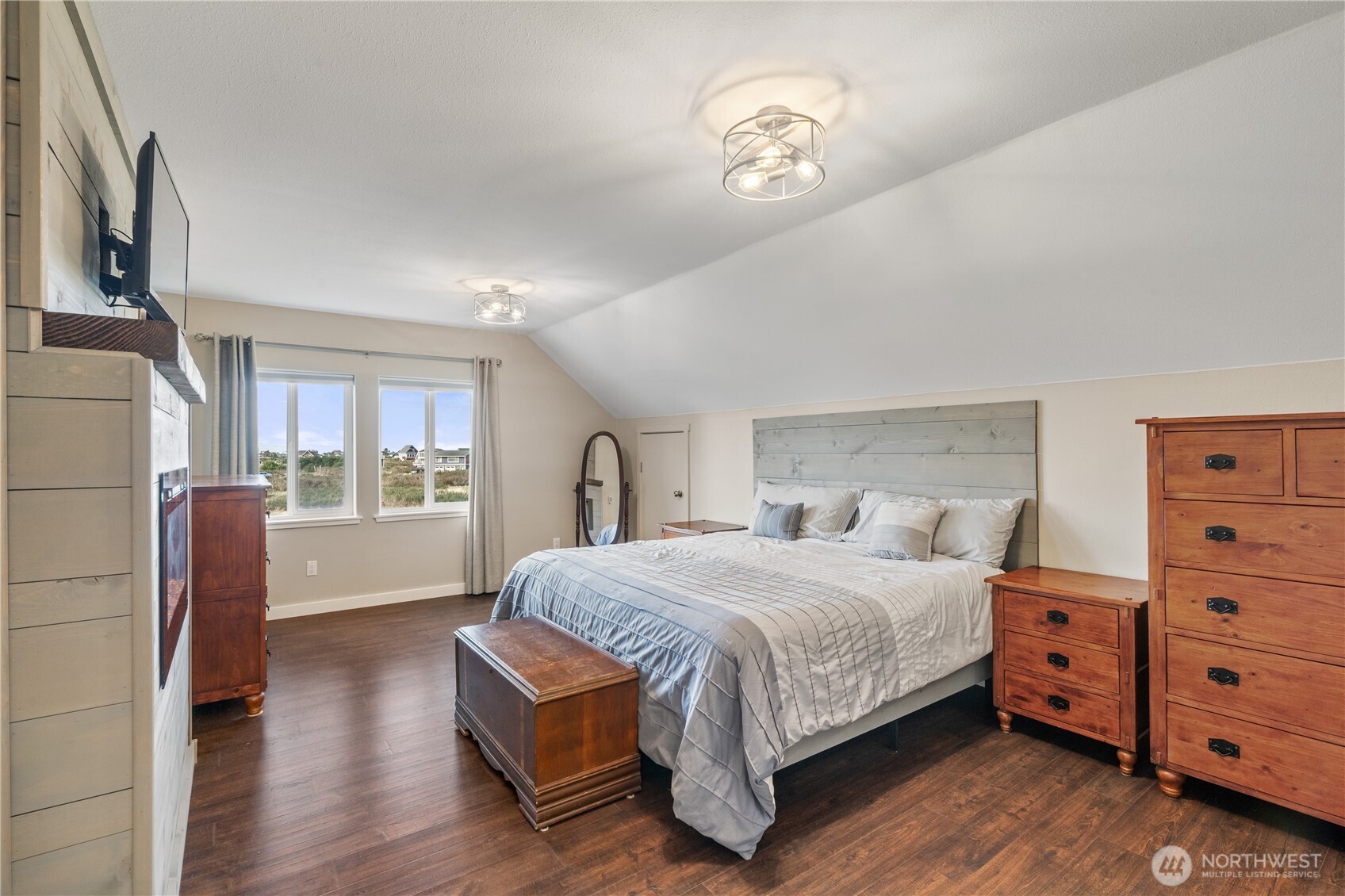 1459 E Ocean Shores Boulevard SW Ocean Shores WA 98569