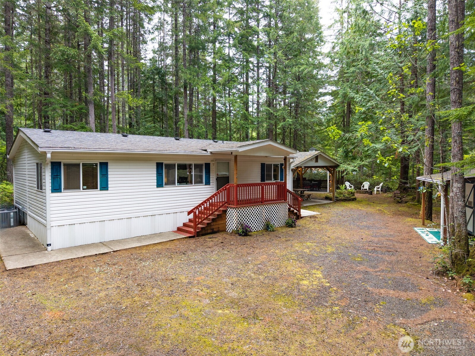 10 N Duckabush Drive W Hoodsport WA 98548