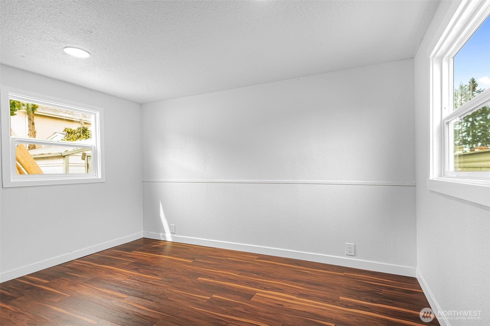 23708 Locust Way Bothell WA 98021