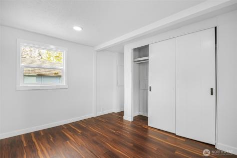 23708 Locust Way Bothell WA 98021