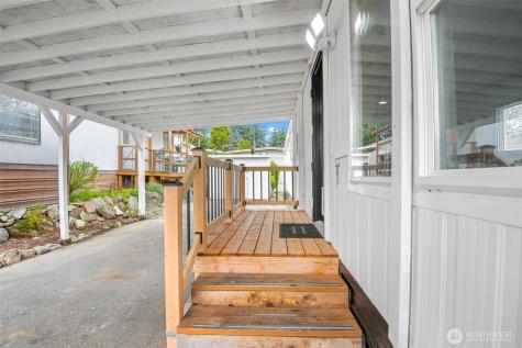 23708 Locust Way Bothell WA 98021