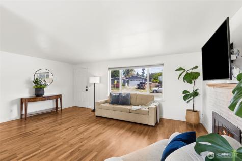 17035 128th Avenue SE Renton WA 98058