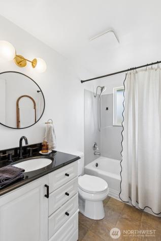 17035 128th Avenue SE Renton WA 98058