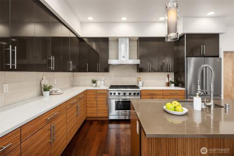 7349 California Avenue SW Seattle WA 98136