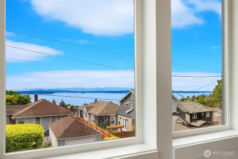 7349 California Avenue SW Seattle WA 98136