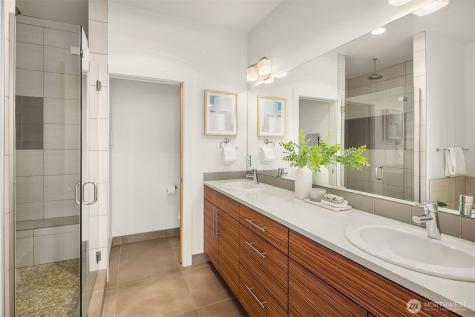 7349 California Avenue SW Seattle WA 98136
