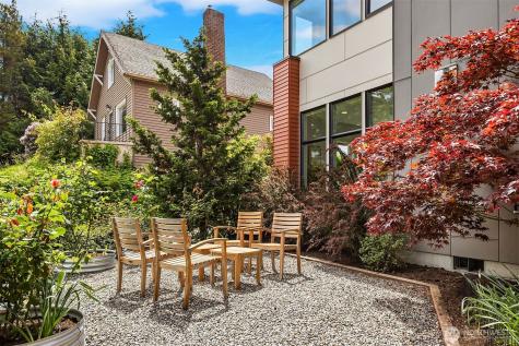 7349 California Avenue SW Seattle WA 98136