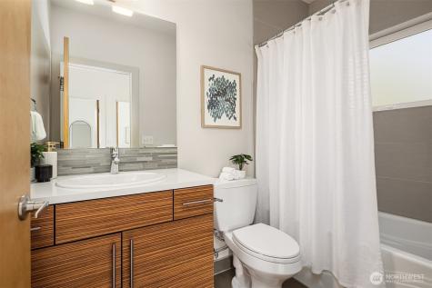 7349 California Avenue SW Seattle WA 98136