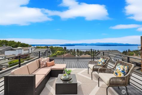 7349 California Avenue SW Seattle WA 98136
