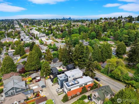 7349 California Avenue SW Seattle WA 98136