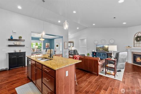 10411 32nd Street E Edgewood WA 98372