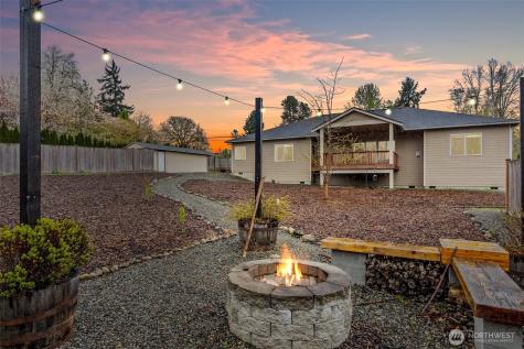 10411 32nd Street E Edgewood WA 98372