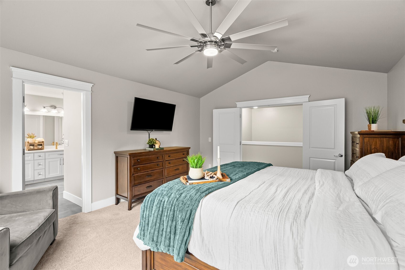 621 Tiedman Road NW Lakebay WA 98349