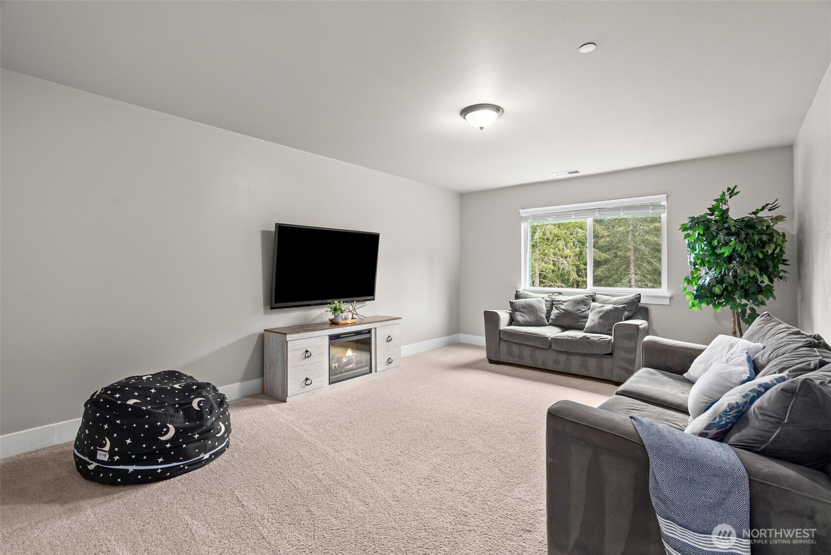 621 Tiedman Road NW Lakebay WA 98349