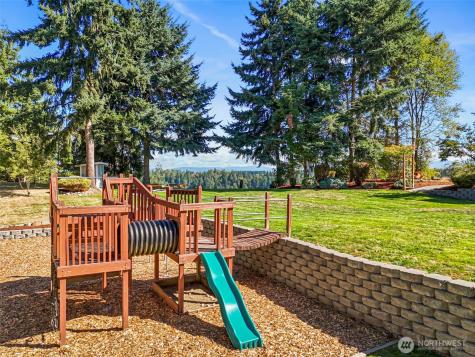 403 207th Avenue E Auburn WA 98391