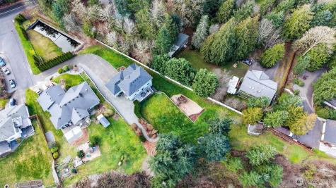 403 207th Avenue E Auburn WA 98391