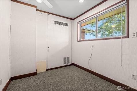 1116 S Woodlawn Street Tacoma WA 98465